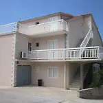 Apartments Kresic