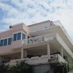 Apartments Kresic