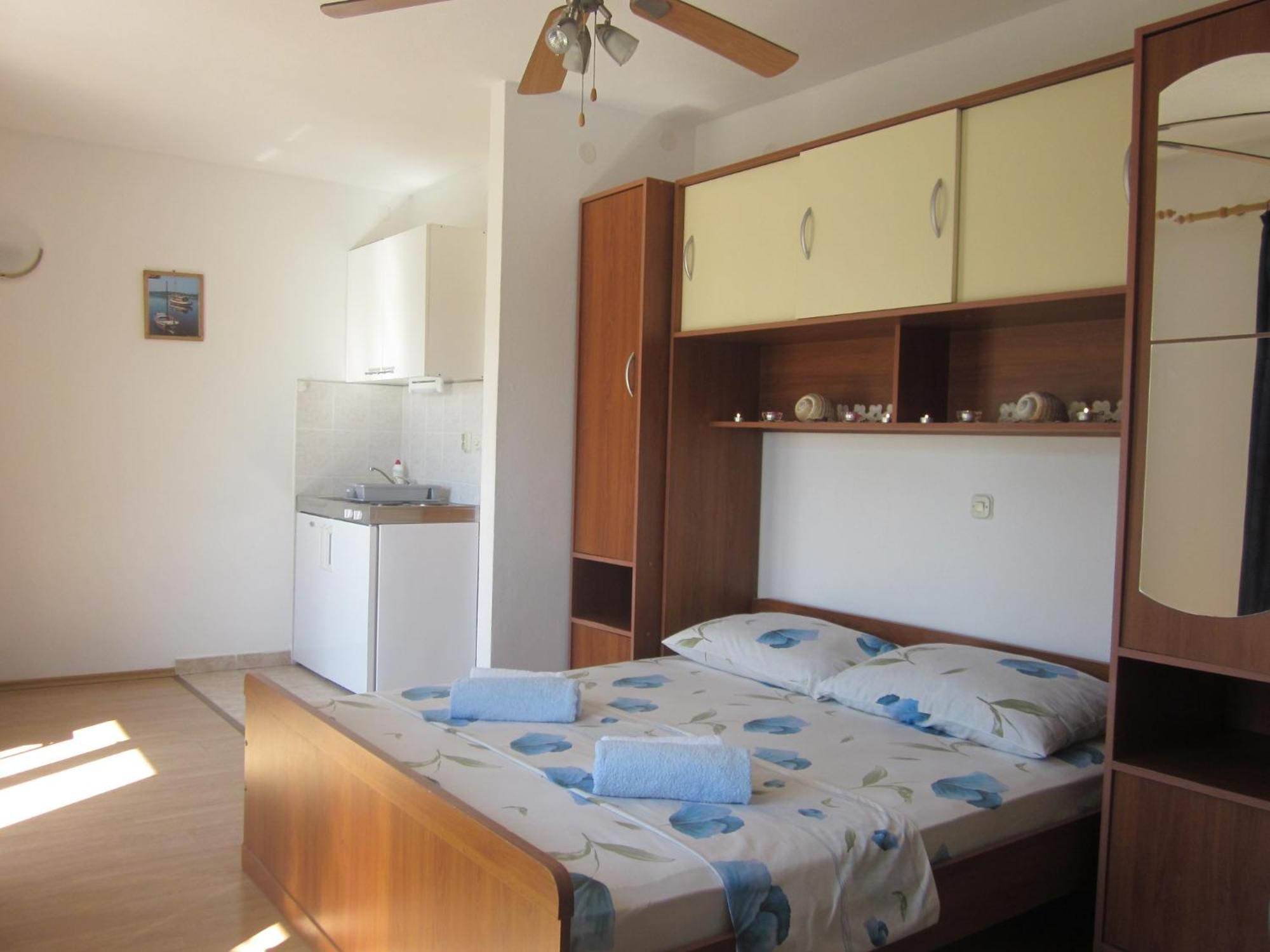 Kresic Apartment Hvar Town