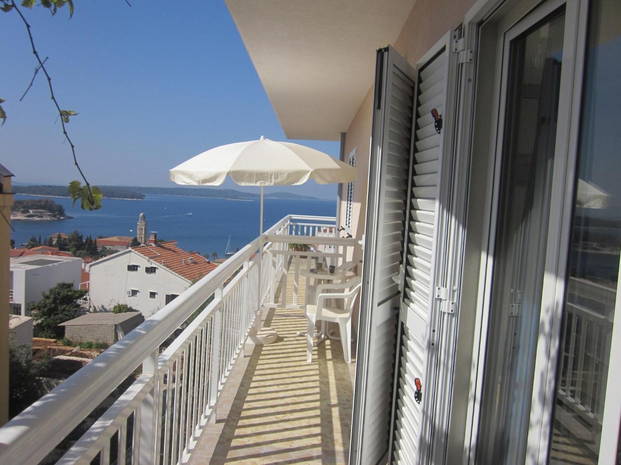 Apartment Kresic Hvar Town